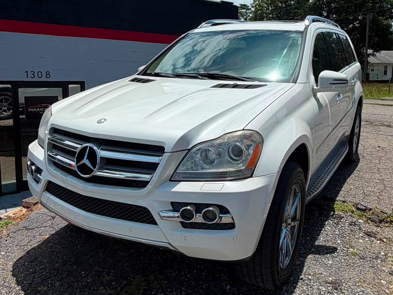 2011 MERCEDEZ BENZ GL
